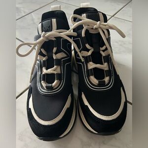 Micheal Kors Sneakers